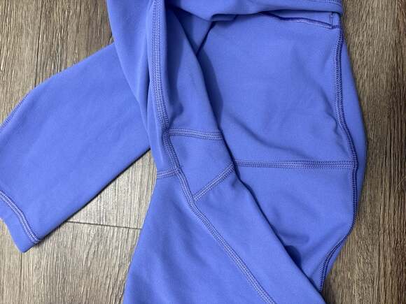 Athleta Transcend Stash Tight - Picture 6 of 6